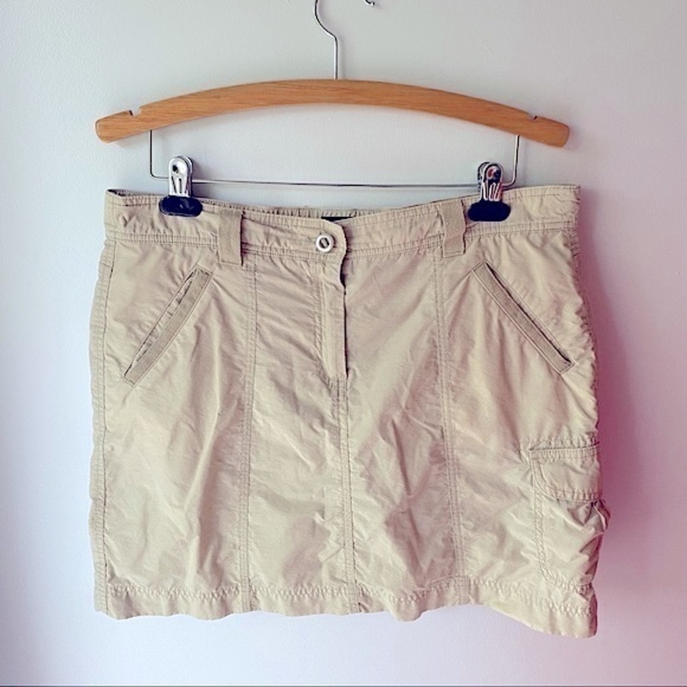 Land’s End Khaki Cargo Skort Women’s Size 12 EUC
